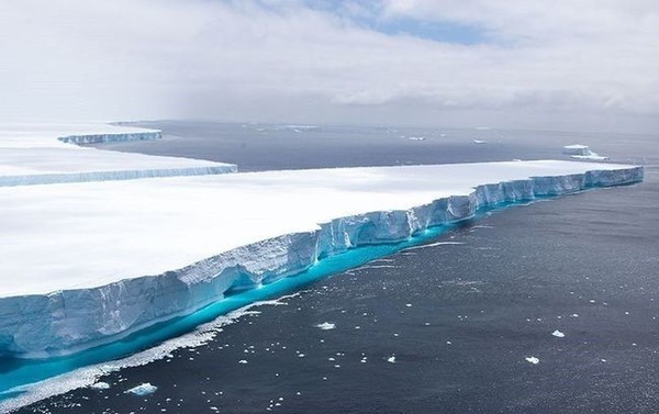 世界上最大的冰山解体专家:与人类引起的气候变化无关