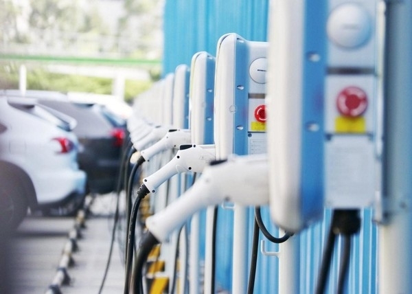 新能源车主有福了！2022年上海将新增1万个公共充电桩