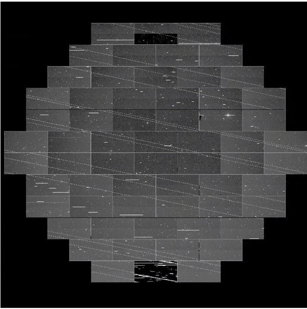 两年内受影响图片增加35倍！SpaceX卫星链被指严重影响天文观测