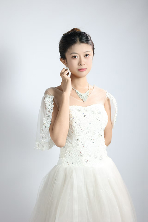 -模特-刘俊新晋电商新秀